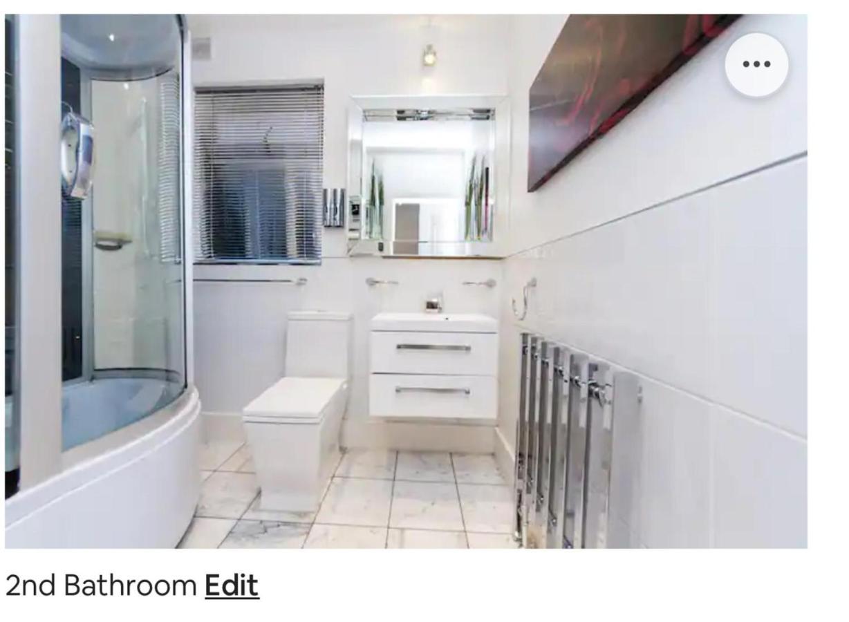 Apartment Super Large In For Larger Groups London
