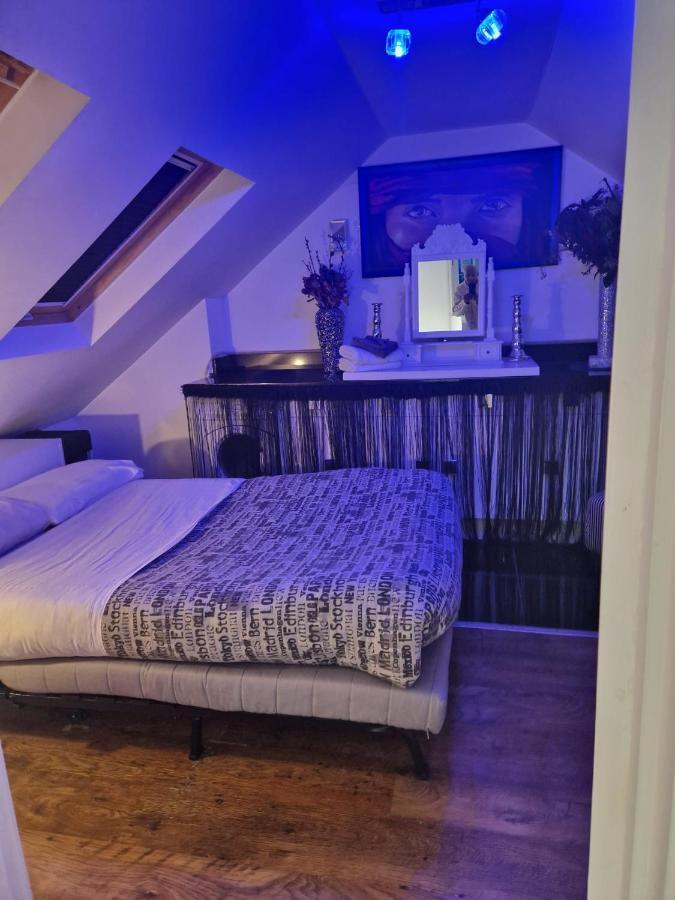 Apartment Super Large In For Larger Groups